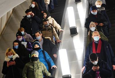 После снегопада в московском метро резко вырос пассажиропоток