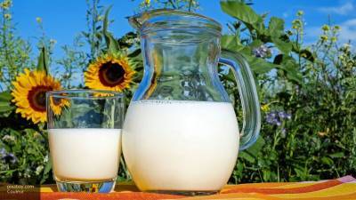 Гастроэнтеролог рассказал, сколько молока можно пить в день