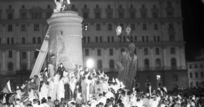 «Может, лучше Аленку из Нововоронежа?»: что думают москвичи о возвращении памятника Дзержинскому на Лубянку