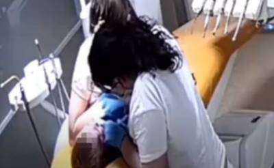 В Ровно стоматолог издевается над маленькими пациентами. ВИДЕО
