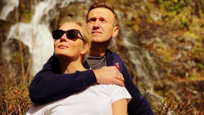 Визит Навальной в Германию совпал с выводом 5,5 миллиона рублей с кошелька штабов ее мужа