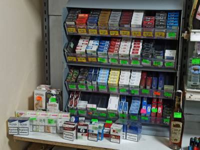Придется бросать курить: в Украине сигареты прибавили в цене – почем теперь пачка