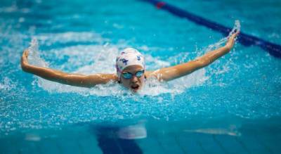 Школьница из Чебоксар завоевала "серебро" и "бронзу" на соревнованиях по плаванию
