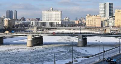 Солнце и 15-градусные морозы ожидаются в столице в понедельник