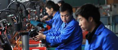 Китаю предстоят огромные расходы на переобучение рабочих