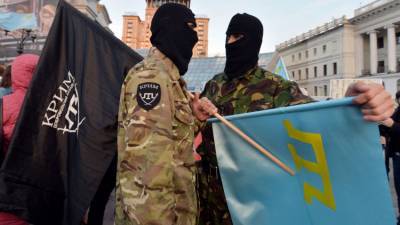 Киевский эксперт: Ислямов "взял в заложники крымских татар на Украине"