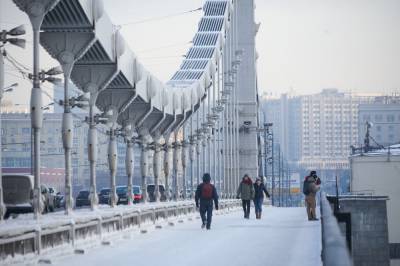 Уровень погодной опасности в Москве повысили до "оранжевого"