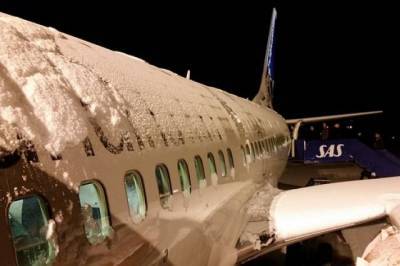 Аэропорт Краснодара ограничил работу из-за сильного снегопада