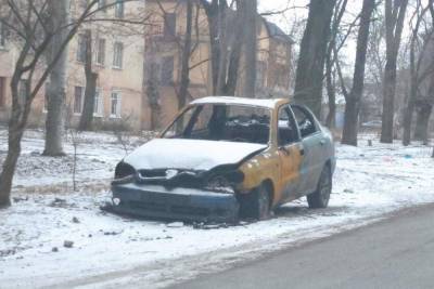 В Торезе нетрезвый водитель повредил линию электропередачи