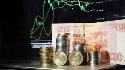 Эксперт: Российскую валюту поддерживают западные спекулянты