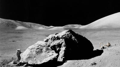 Китайские ученые поставили под вопрос высадку американцев на Луну