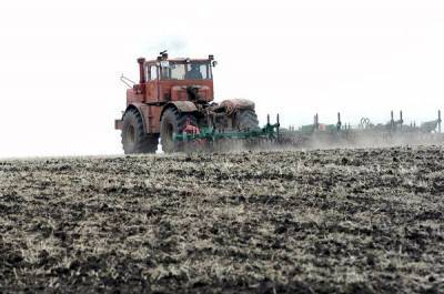 У российских аграриев возникли проблемы с закупкой удобрений в канун посевной