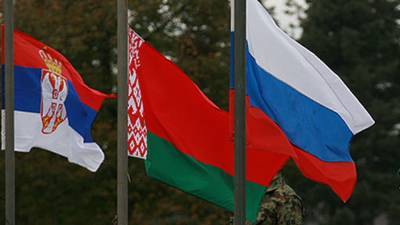 Дипломат Макей заявил, что Белоруссии и России нужно держаться вместе