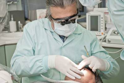 Стоматологи: Чистка зубов сразу после еды пагубно отражается на их здоровье