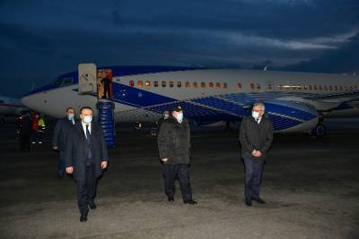 Президент Армении продолжает лечение в Ереване по возвращении из Лондона
