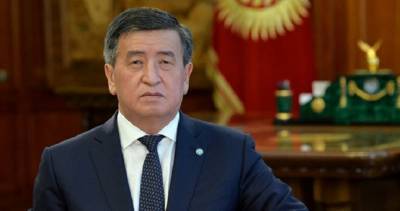 Сооронбай Жээнбеков вернулся в Кыргызстан, где его хотят лишить статуса экс-президента