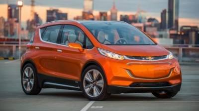 General Motors представила два новых электрокара