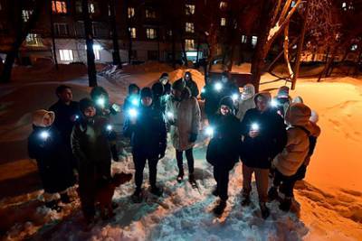 В Кремле прокомментировали акции с фонариками 14 февраля