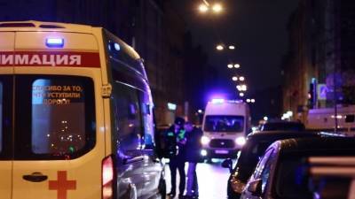 Три человека пострадали в ДТП с автомобилем скорой помощи на юго-западе Москвы