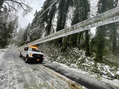 Ледяной шторм и блэк-аут: Орегон объявил чрезвычайное положение