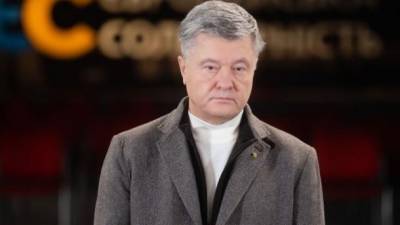 Петр Порошенко требует вернуть контрснайперские группы и дать ВСУ право на огонь