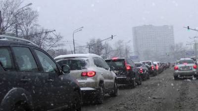 Массовое ДТП вызвало серьезную пробку на Тверской улице в Москве