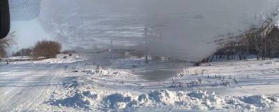 Из-за непогоды на Ямале закрывают зимники и отменяют занятия в школах