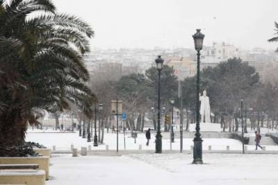 Греция утопает в снегопадах из-за циклона «Медея» (ВИДЕО)