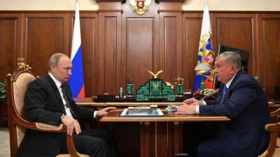 Сечин озвучил Путину зарплаты в "Роснефти"
