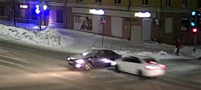 Два водителя получили травмы в ДТП на перекрестке в Петрозаводске (ВИДЕО)