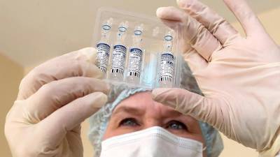 Эксперт ВОЗ рекомендовал переболевшим коронавирусом вакцинироваться