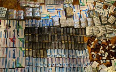 В Киеве продавали запрещенные лекарства с сильнодействующими и ядовитыми веществами