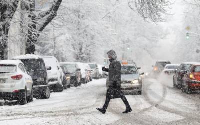 Как украинцы переживают масштабные снегопады: опрос