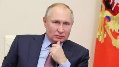 «Рейтинг зиждется на реальных делах, а не инсинуациях»: Песков о доверии Путину