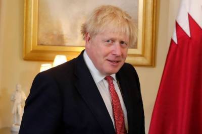 Джонсон: власти Британии не будут вводить в стране ковид-паспорта