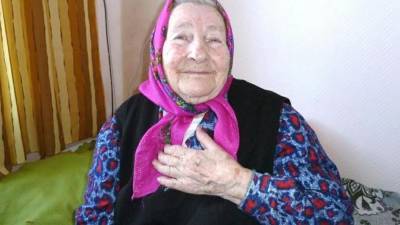 101-летняя жительница Псковской области сделала прививку от COVID-19