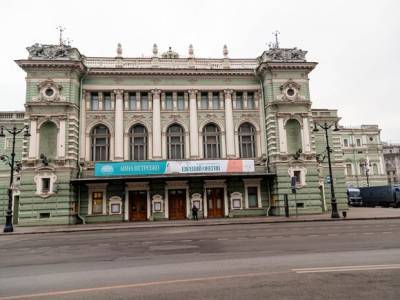 Мариинский театр привезет в Москву три оперы