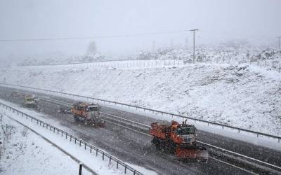 Курортную Грецию атаковали снегопады и 20-градусные морозы