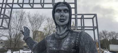 Скульптуру Аленки из Нововоронежа продали на торгах за 2,6 млн рублей