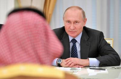 Путин и саудовский принц обсудили нефть и "Спутник V"