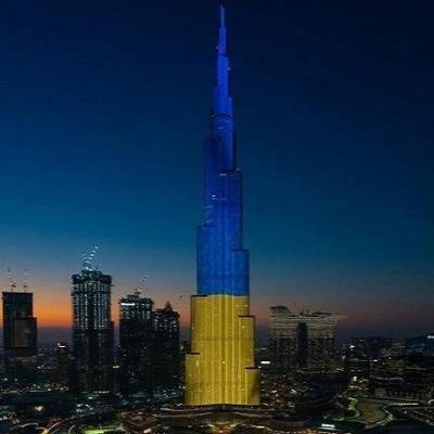 В Дубае небоскреб засиял цветами флага Украины (ФОТО)