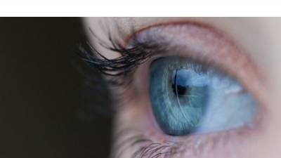 Как снять усталость с глаз: совет офтальмолога