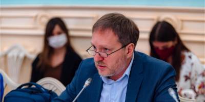 Партия Голос отреагировала на поведение своего депутата Киевсовета, который напал на стендапера