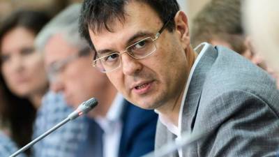 Это скандальчик: "Слуга народа" не поддерживает заявление Милованова о МВФ