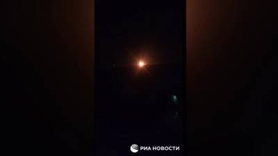 Взрыв и пожар в Луганске: пламя поднялось на 20 метров