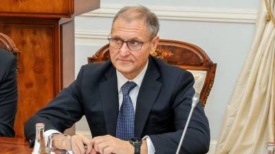 Вице-губернатор Петербурга Елин объявил о сложении полномочий