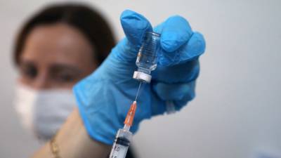 "ЭпиВакКорону" признали эффективной против новых штаммов коронавируса
