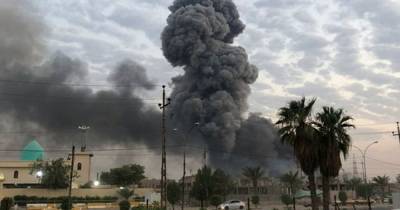 В Ираке в результате ракетного обстрела погиб гражданский и пострадал американский военный