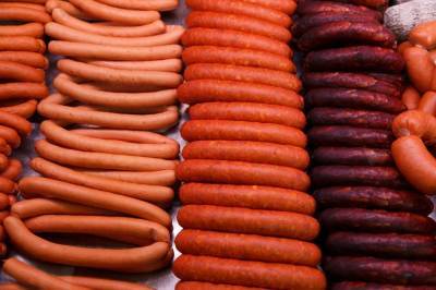 Производители колбасы решили поднять цены на продукцию в России на 10-15%