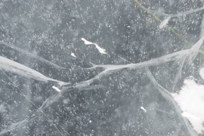 В Серпухове измерили толщину льда на Оке
